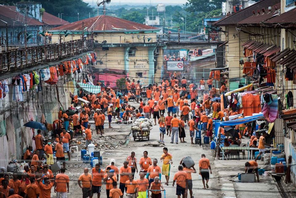 Aux Philippines, on répond par la répression au COVID-19