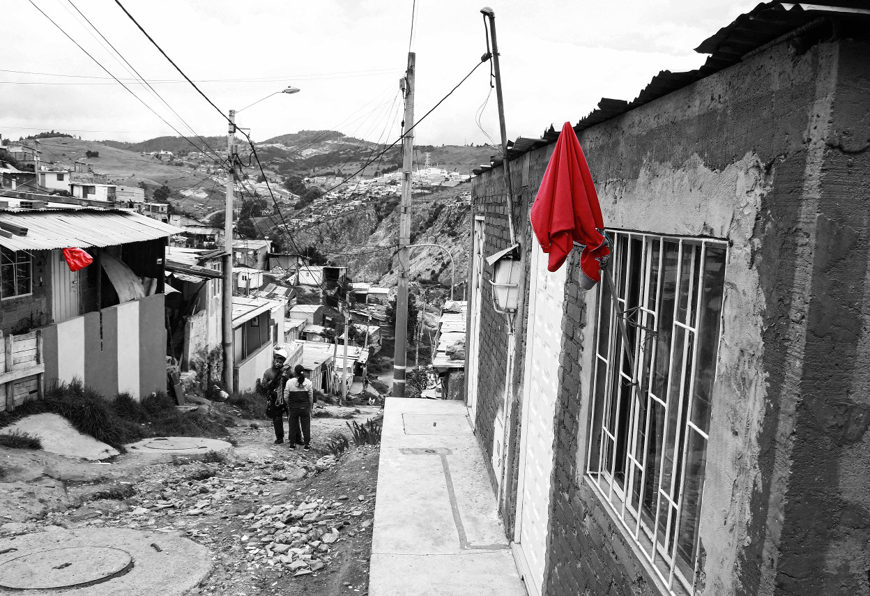 La faim en temps de pandémie : Les drapeaux de la faim, les chiffons rouges.